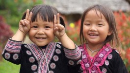 Hill Tribe Girls in northern Thailand (Photo by Tashi Delek)