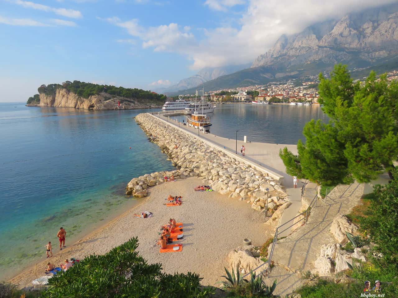 Travel to the beach essay