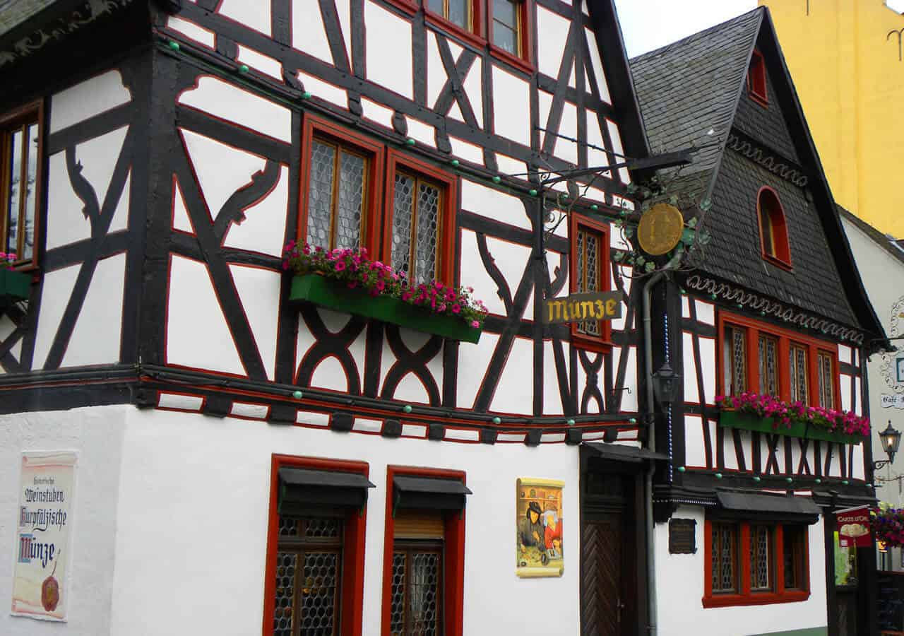 Guide on Bacharach (our favorite German town)