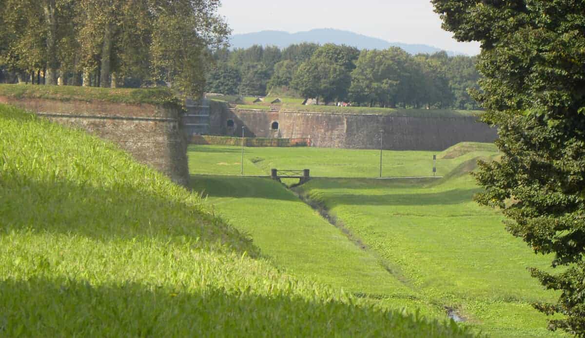 What to Do in Lucca, Italy