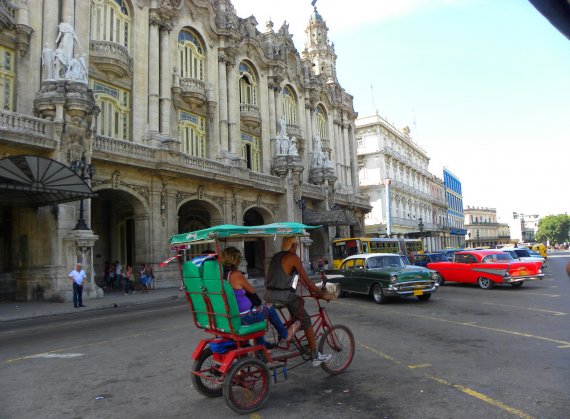 Why you HAVE to visit Havana, Cuba. And what to See and Do
