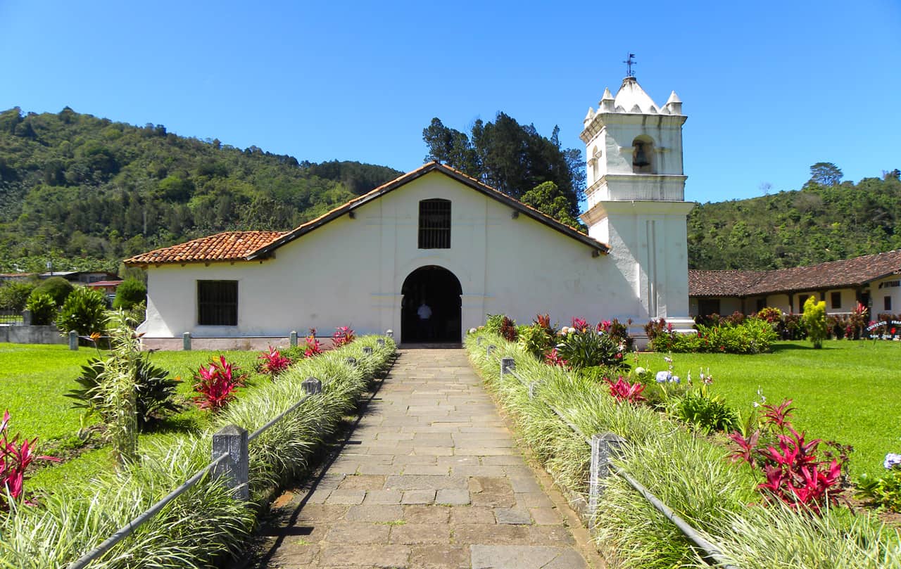  Iglesia de San Jose de Orosi Costa Rica