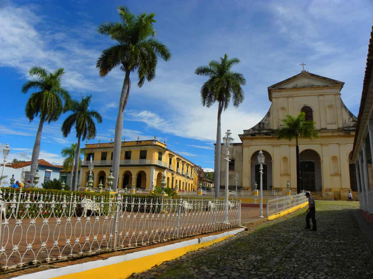 colonial buildings in trinidad, cuba