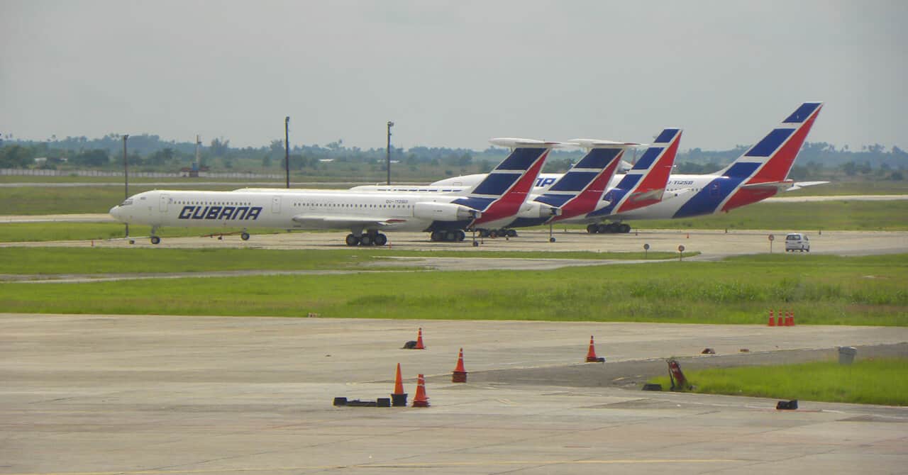 Cubana planes in Havana