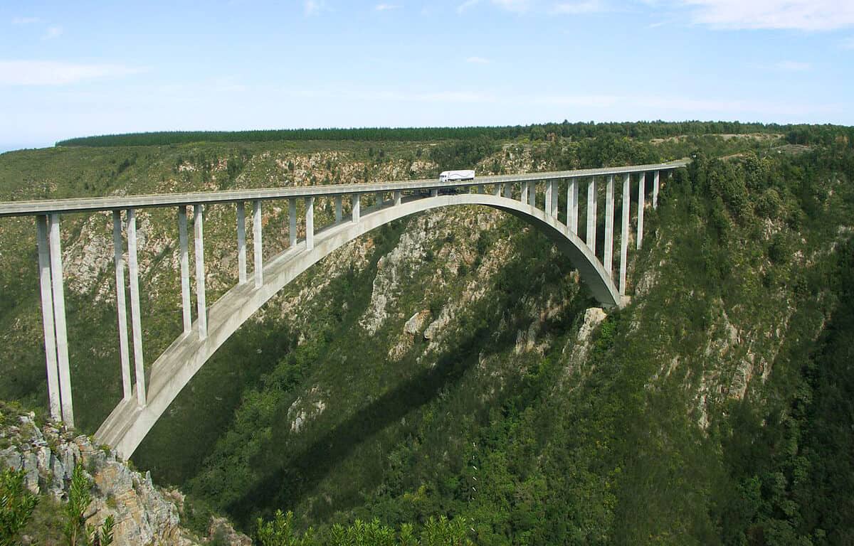 Bloukrans River Bridge, Garden route. The highest bridge bungee jump in the world