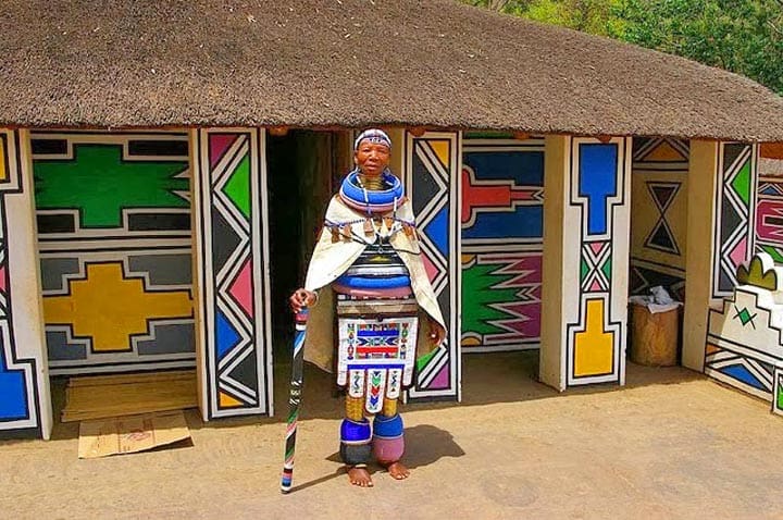 Visit the Ndebele. Highlights in and around Johannesburg and Pretoria