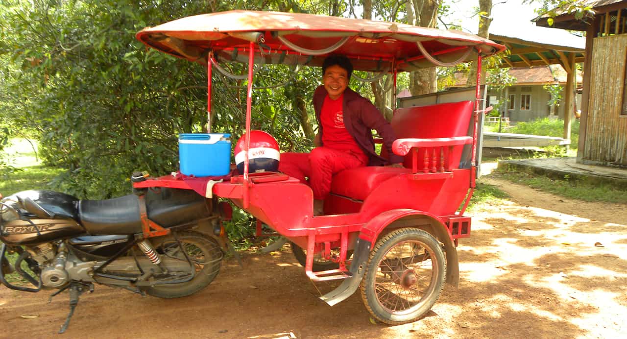 our guide in Siem Reap. Photos of Faces and everyday life in Cambodia