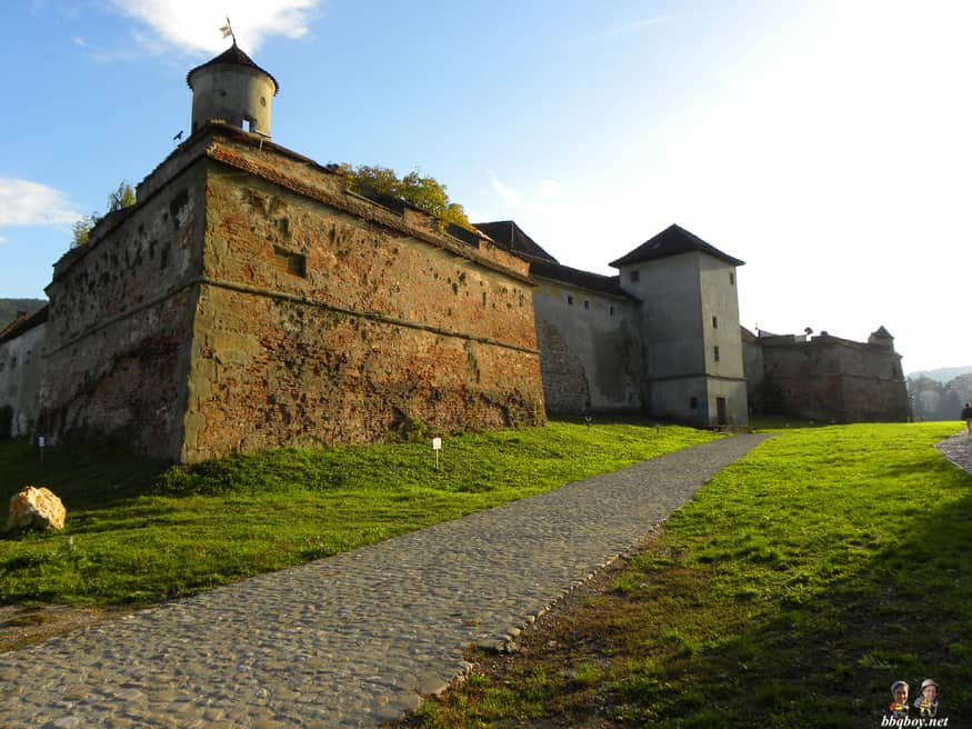 Brasov, Romania in Photos. And our 'no-fluff' thoughts on staying here ...