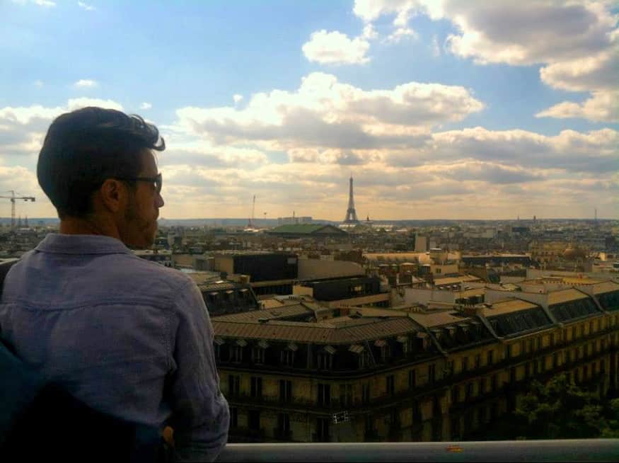 Paris. Travel Bloggers on Tourist Traps and Disappointing Places
