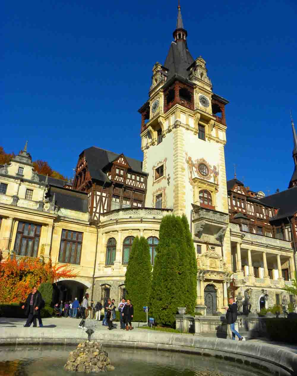 Why Peles castle is the one place you can't miss in Romania