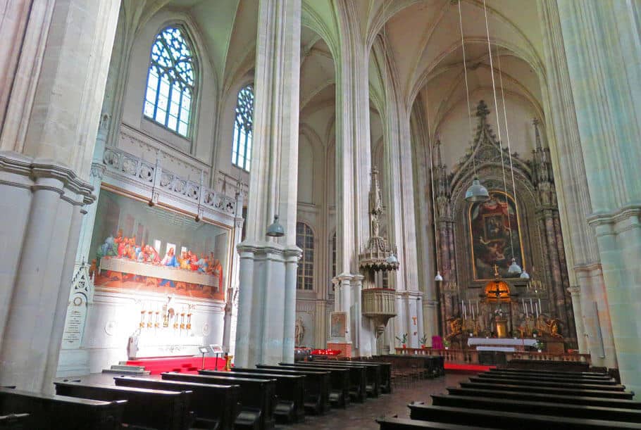 Minoritenkirche interior. Why Vienna and Beyonce are kind of similar