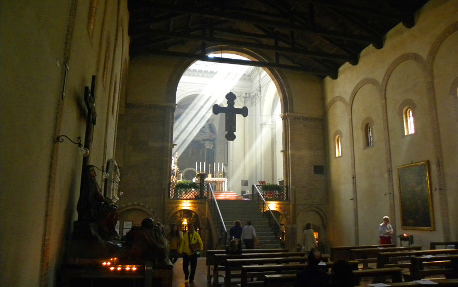 Basilica de Santo Stefano, Bologna