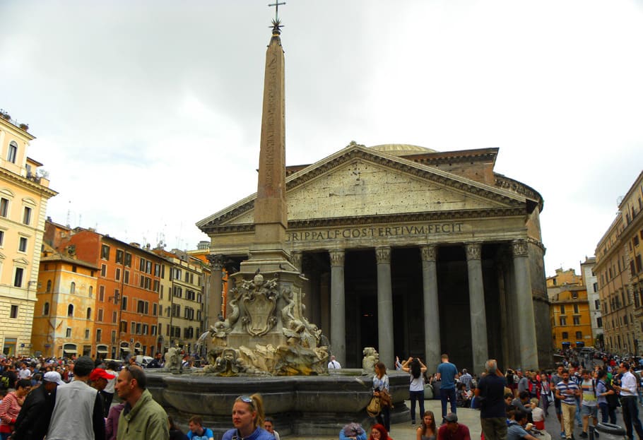 Pantheon. Forget everything you’ve read because Rome is Incredible