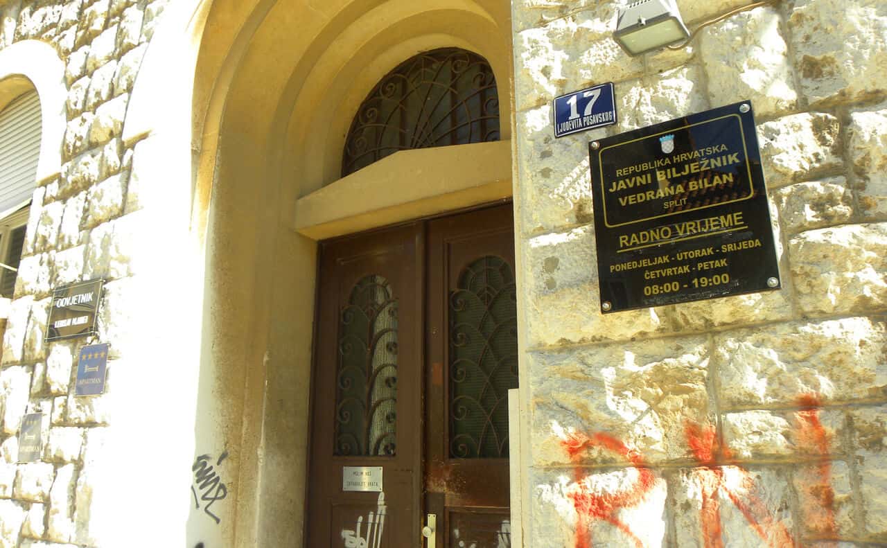 Notary. Getting a Croatian 1 year “Temporary Stay” in Split: Part 1