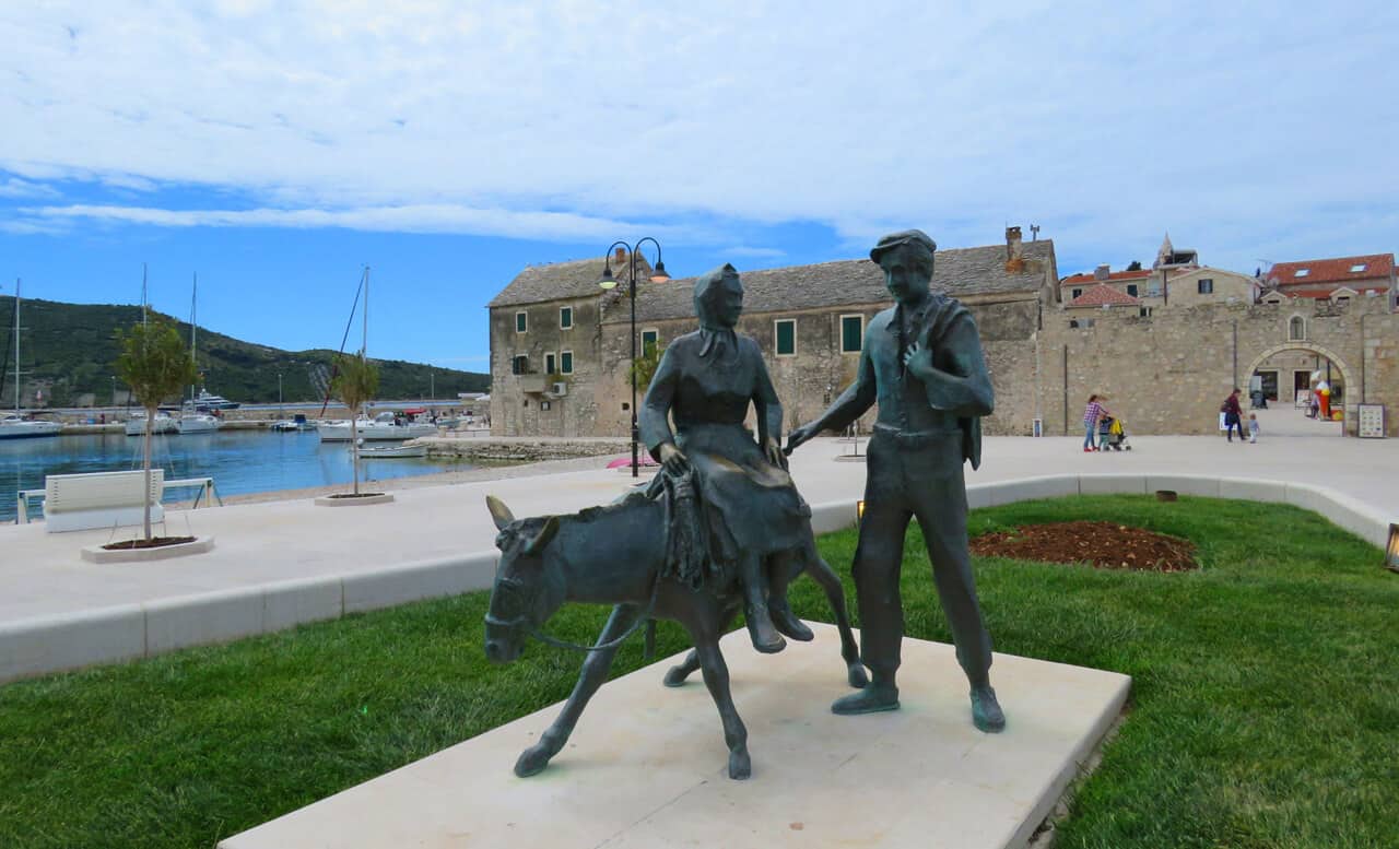 statues in Primošten, Croatia