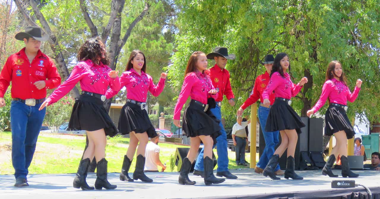 Mexican cowboys and cowgirls in Chihuahua