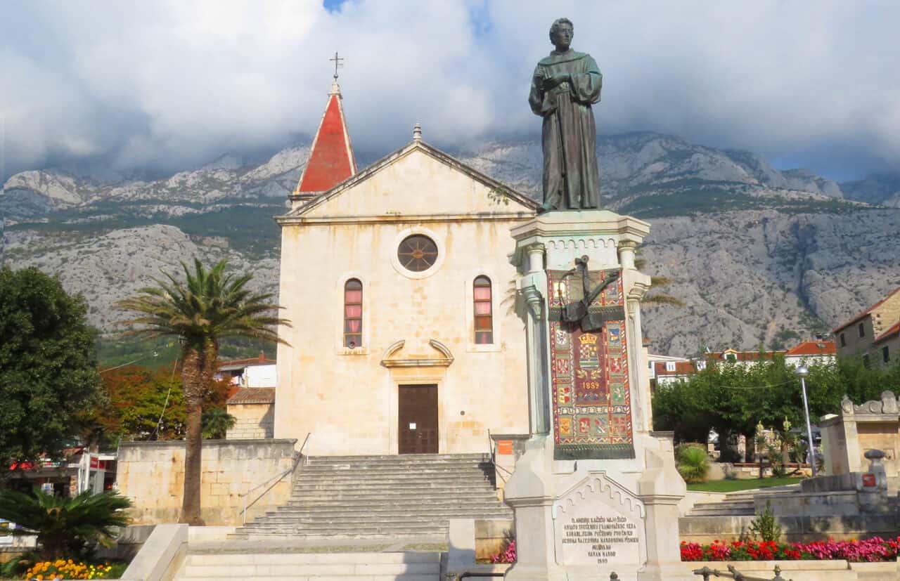 Pourquoi vous DEVEZ visiter Makarska (Croatie)