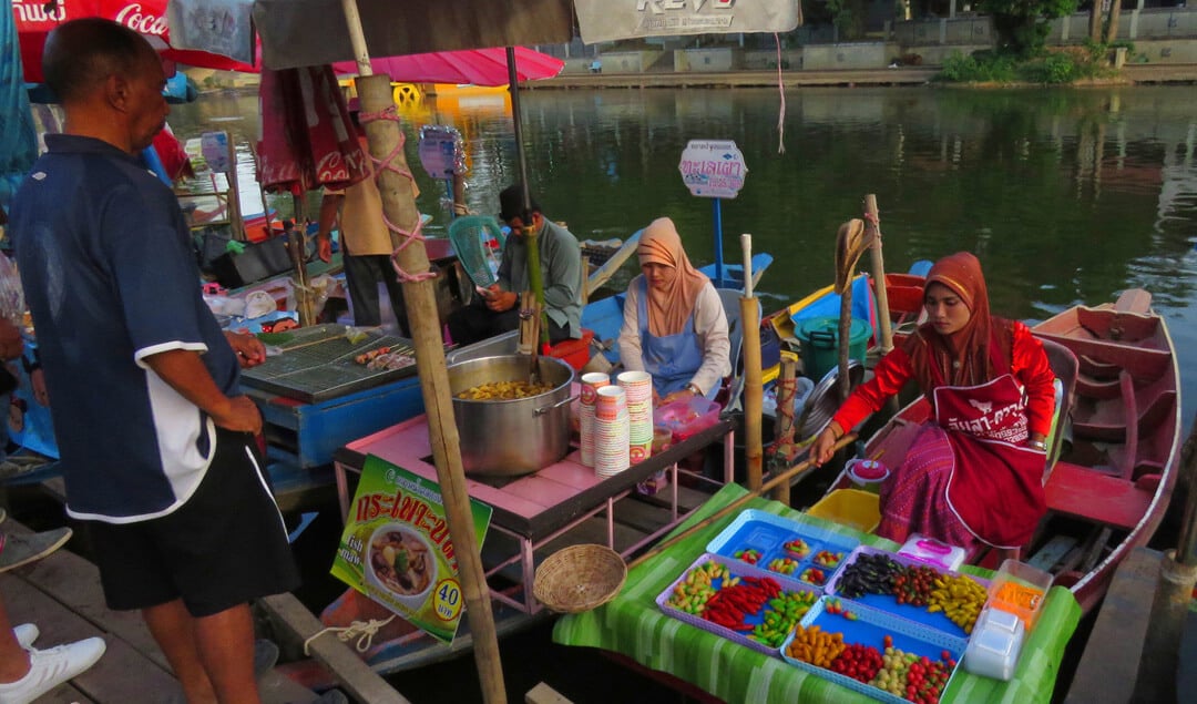 Klonghae Floating Market, Hat Yai, Thailand