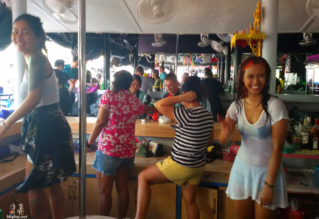 Thai bar girls, Songkran in Pattaya