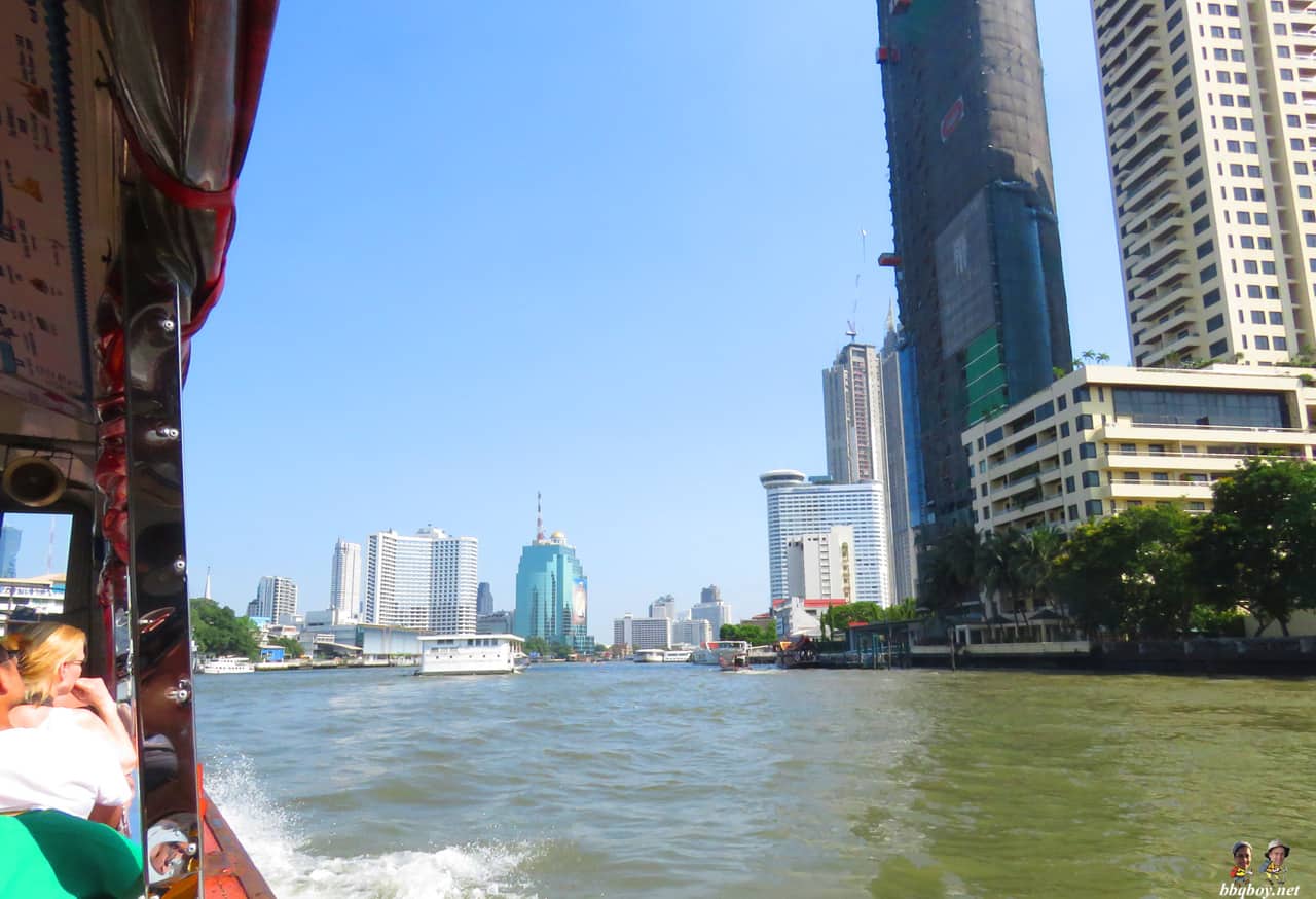 river ferry in Bangkok