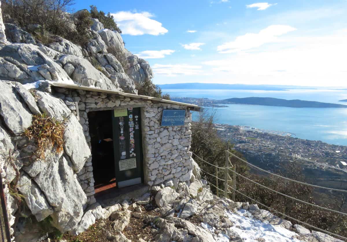 Mountain shelter Orlovo Gnijezdo, Kozjak mountain