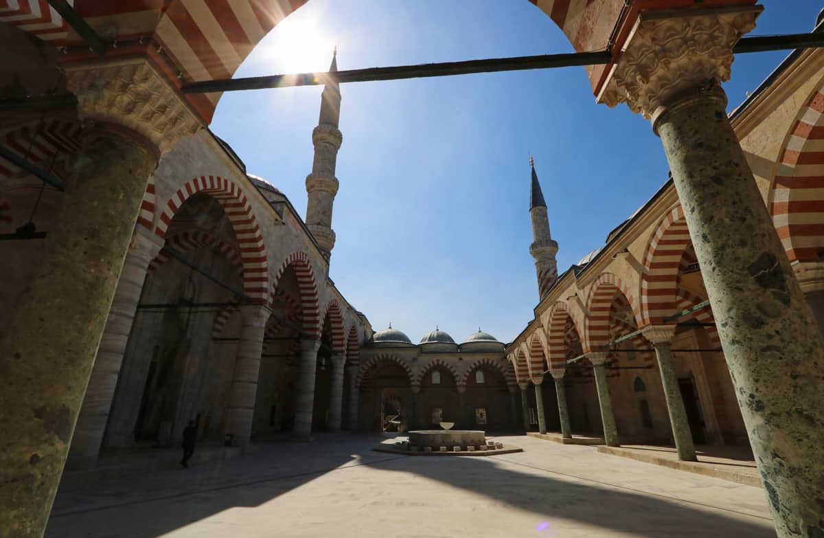 Üç Şerefeli Mosque (Üç Şerefeli Cami)