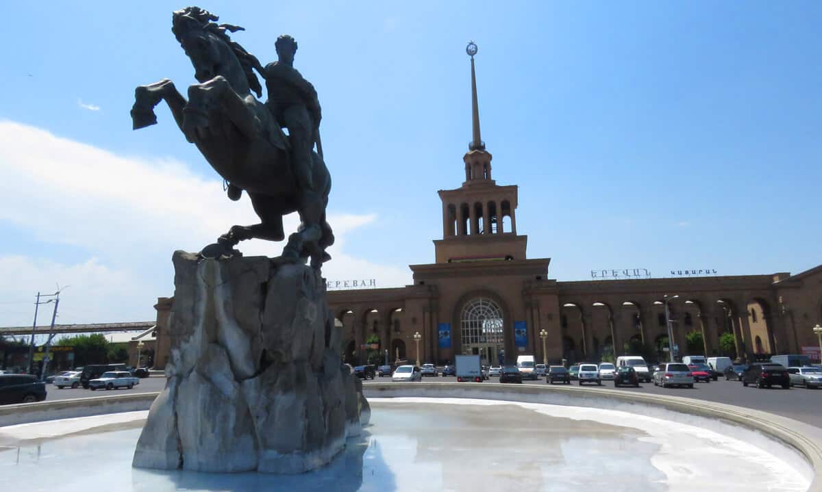 Train to Armenia: 3 Days in Yerevan — xyzAsia