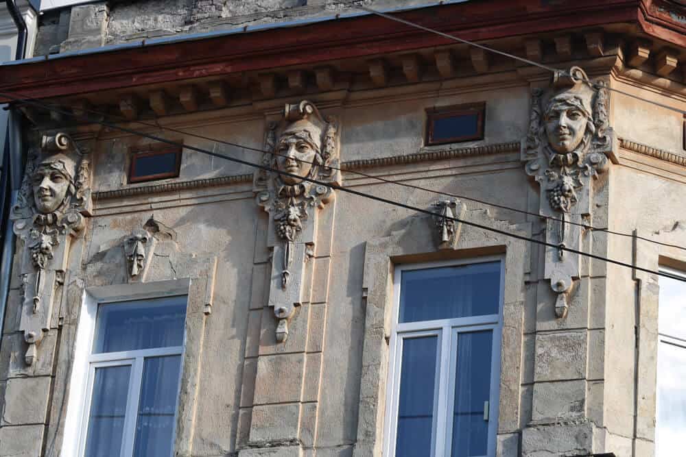 detail on buildings in Lviv. Why we loved our Summer in Lviv (in photos)