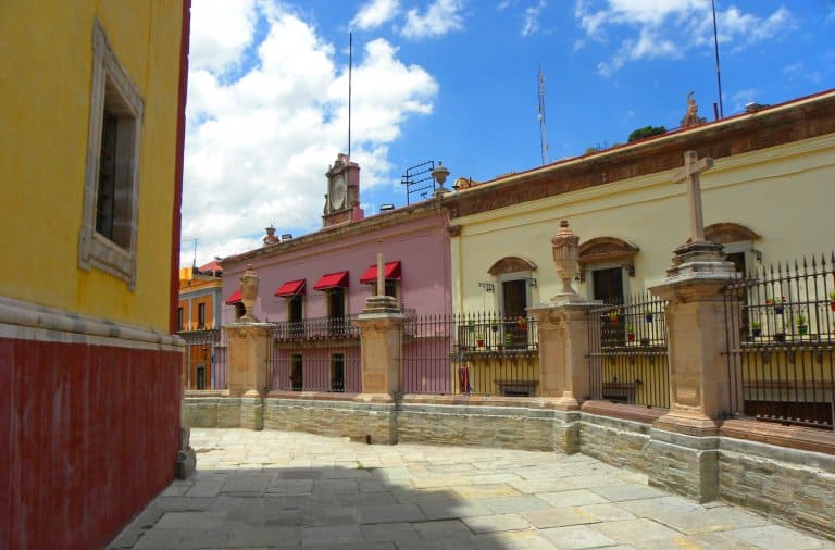 Parroquia-de-Basílica-Colegiata-de-Nuestra-Señora-de-Guanajuato-mexico