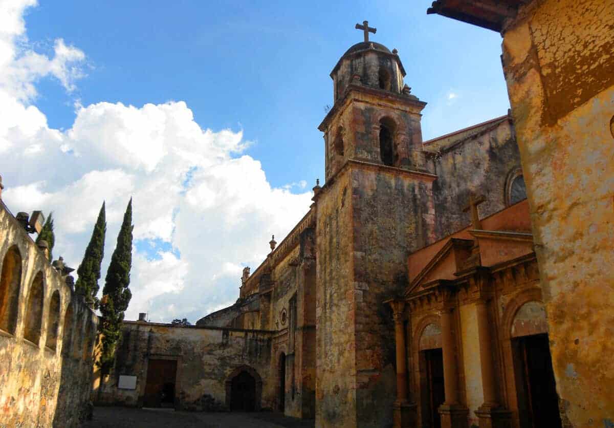 Iglesia del-Sagrario Patzcuaro Mexico