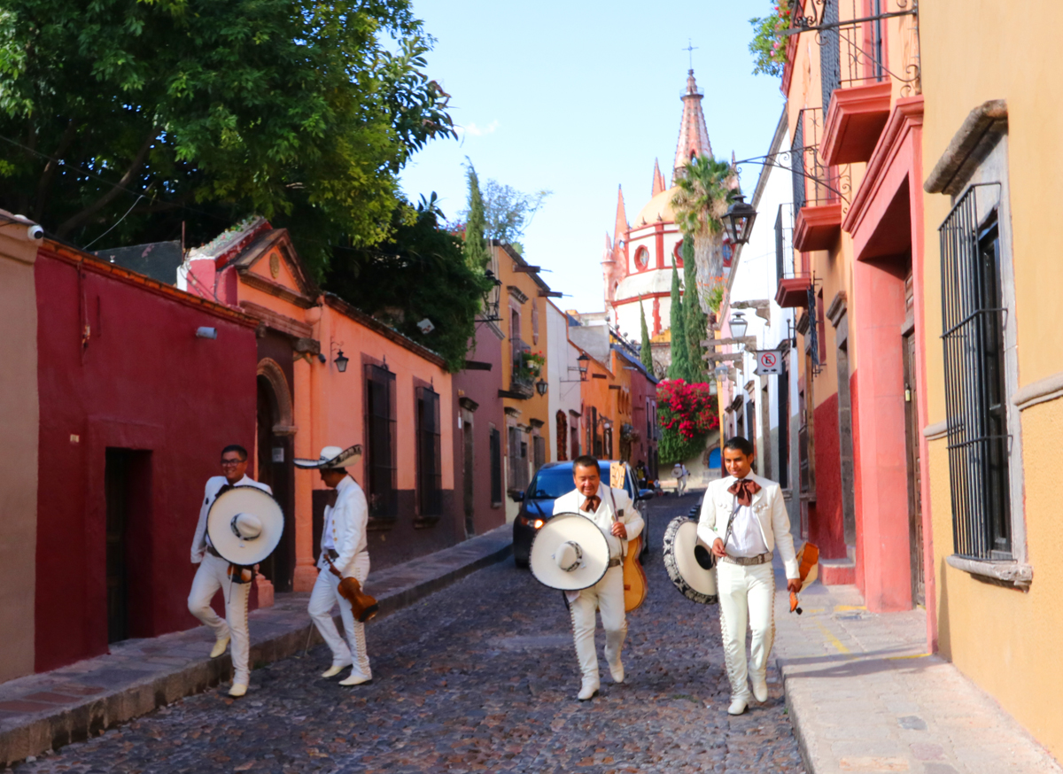 Photographic walking tour of San Miguel de Allende