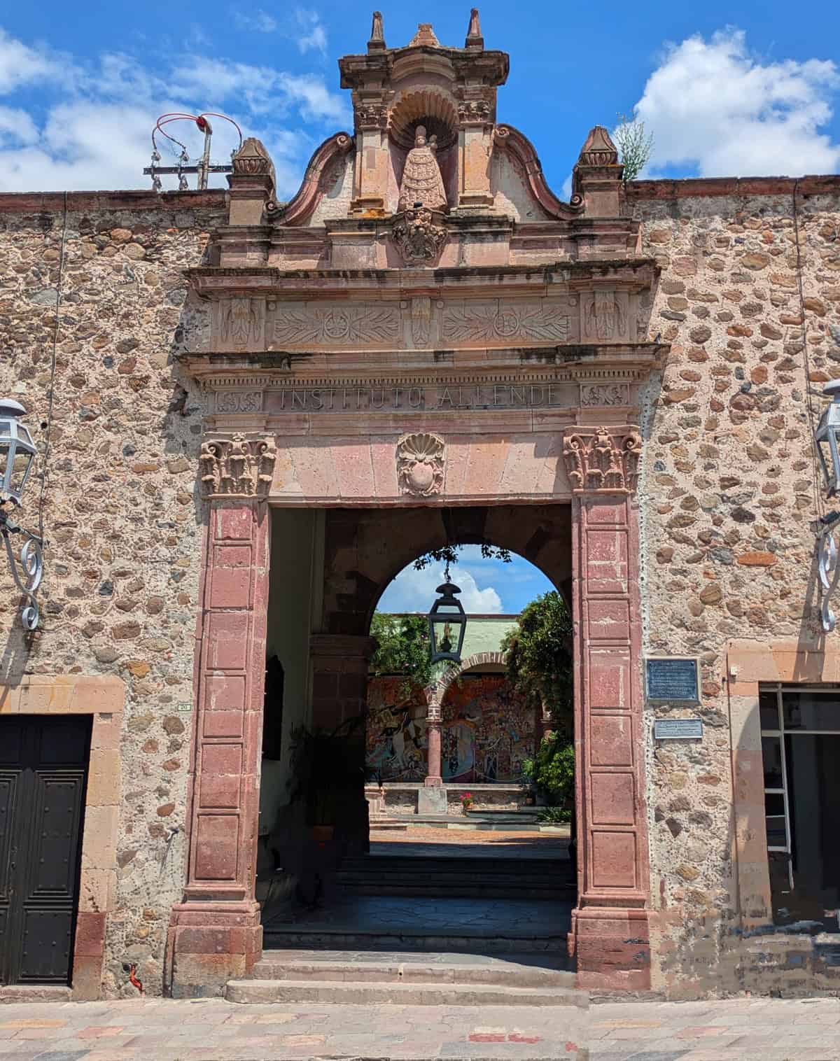 Photographic walking tour of San Miguel de Allende
