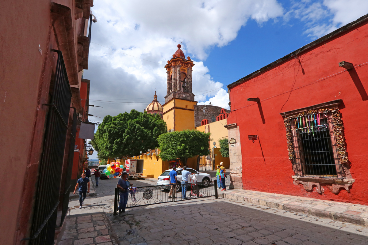 Photographic walking tour in san Miguel de allende