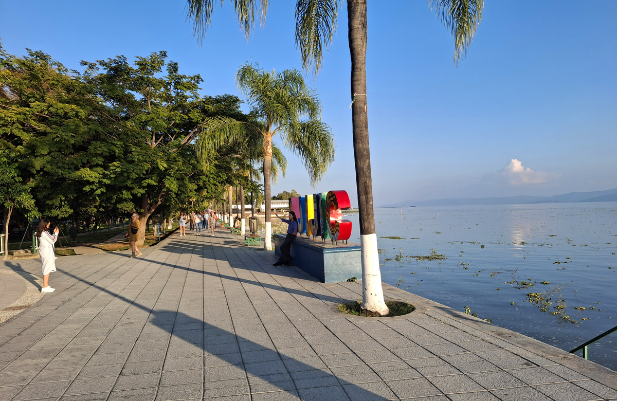 Malecon in Ajijic