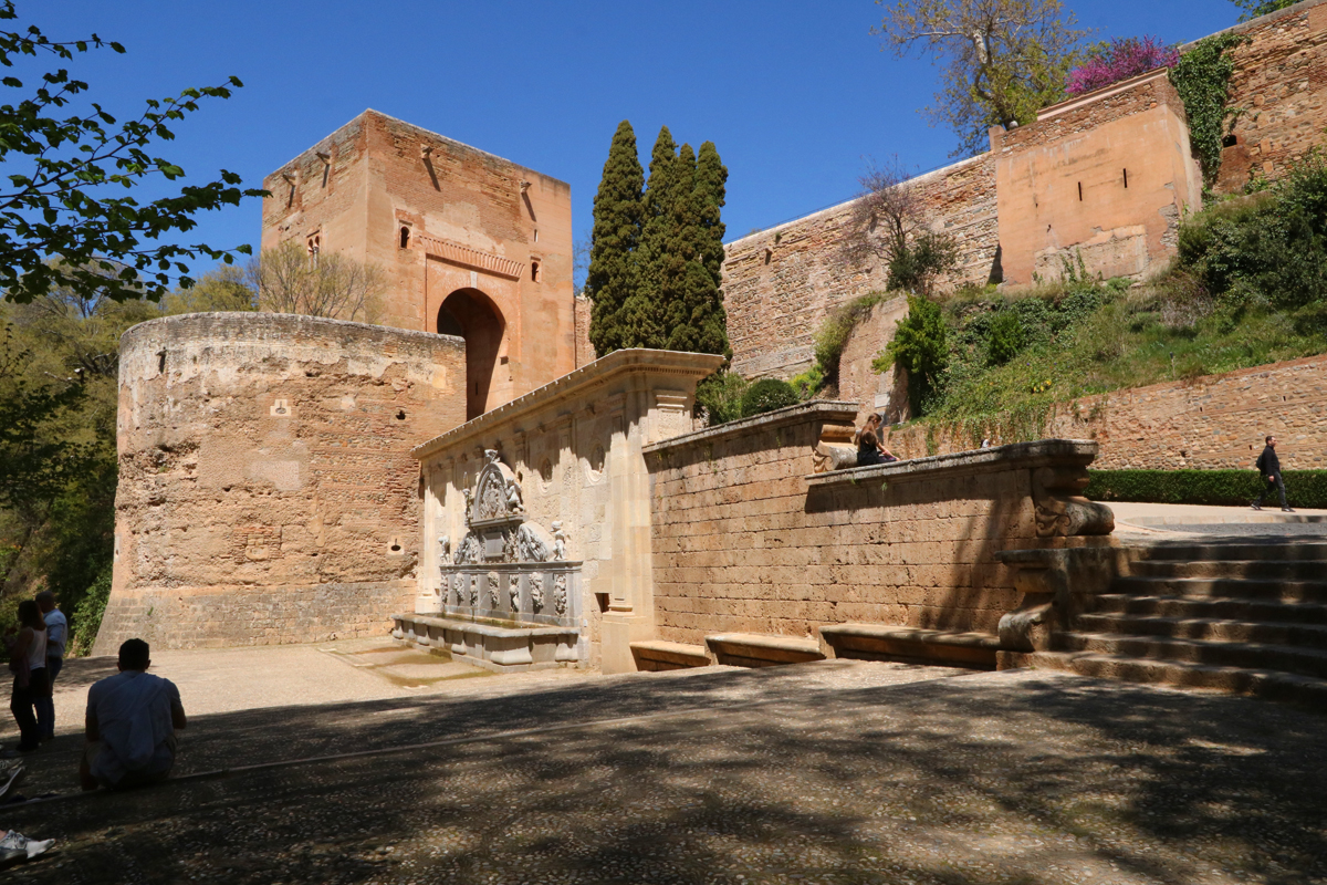 The 20 Best Things to See and Do in Granada (Spain)