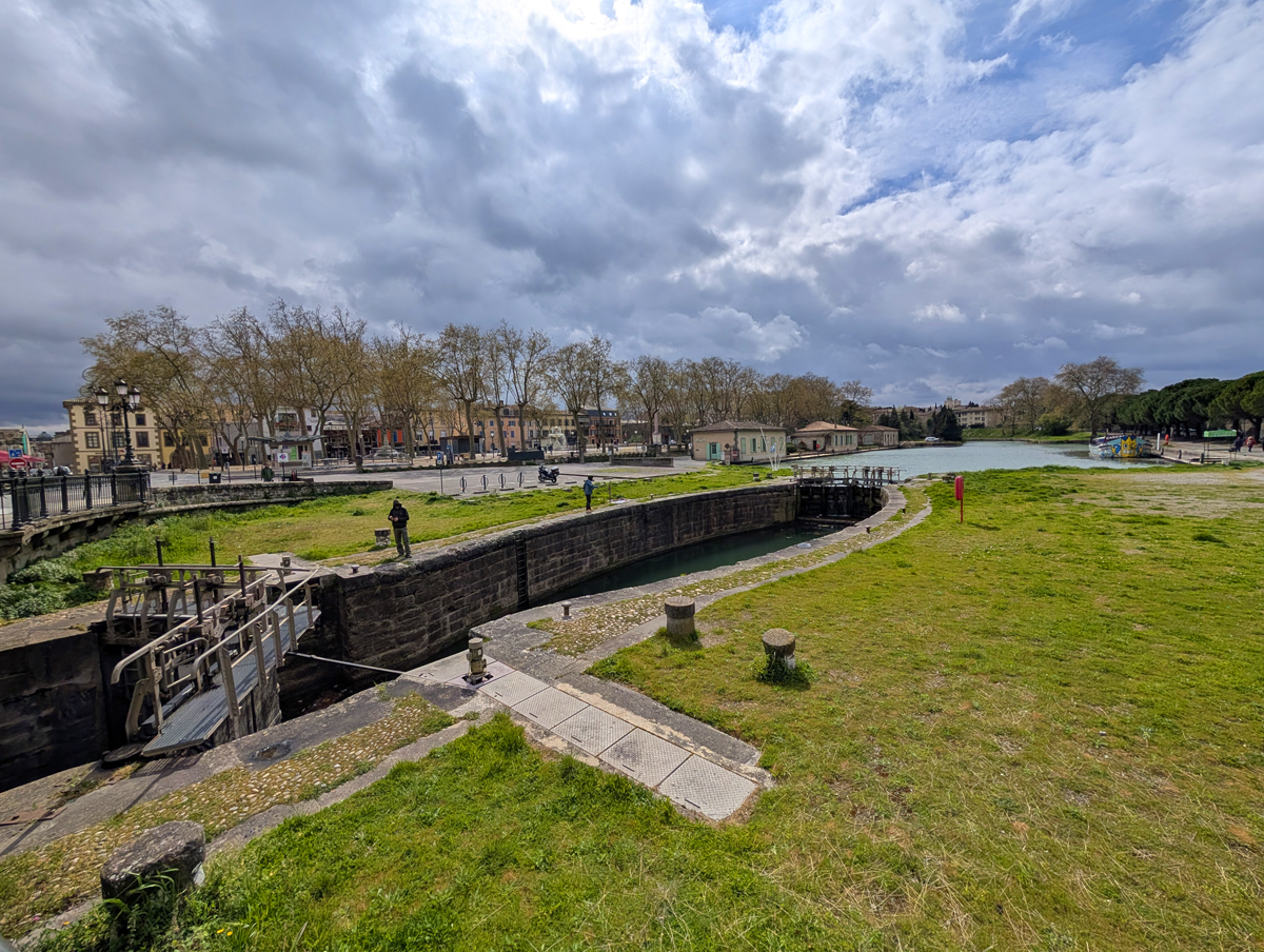 Guide to Carcassonne