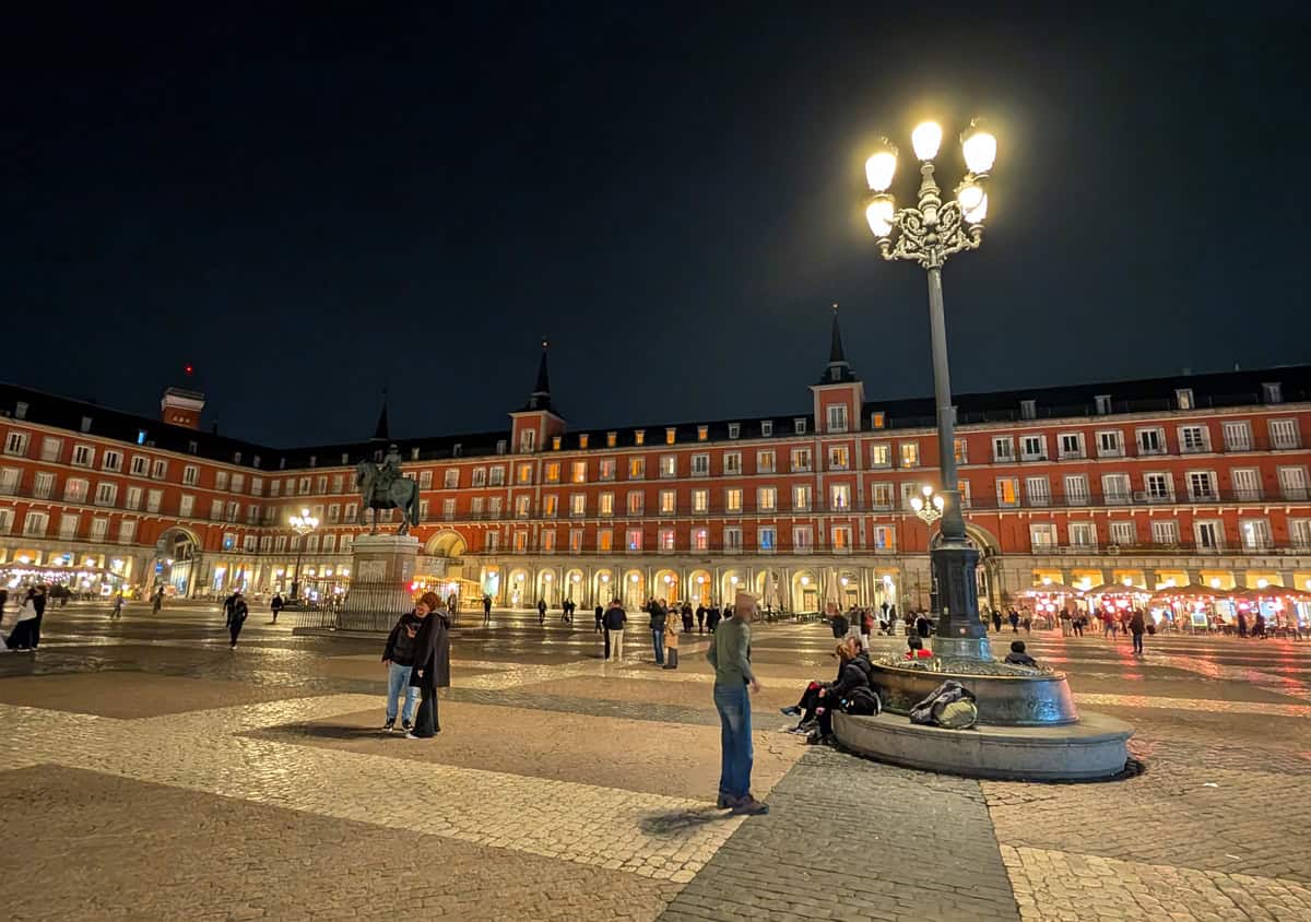 a month of full time travel in Spain