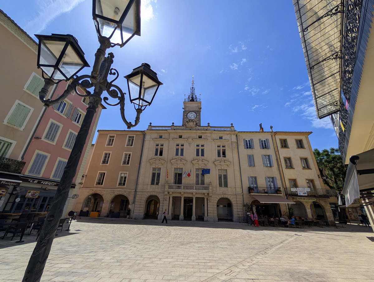 What you should know about visiting Orange