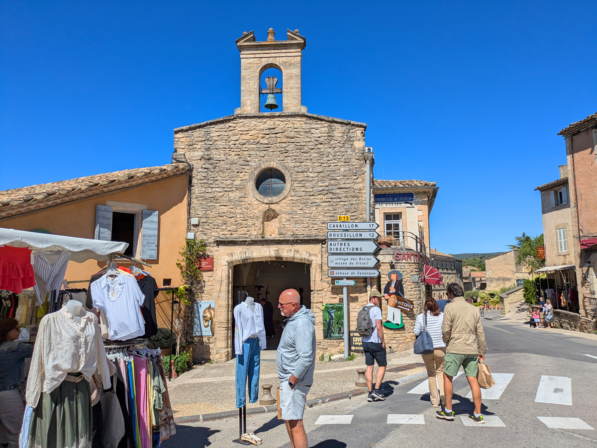 Visiting Gordes