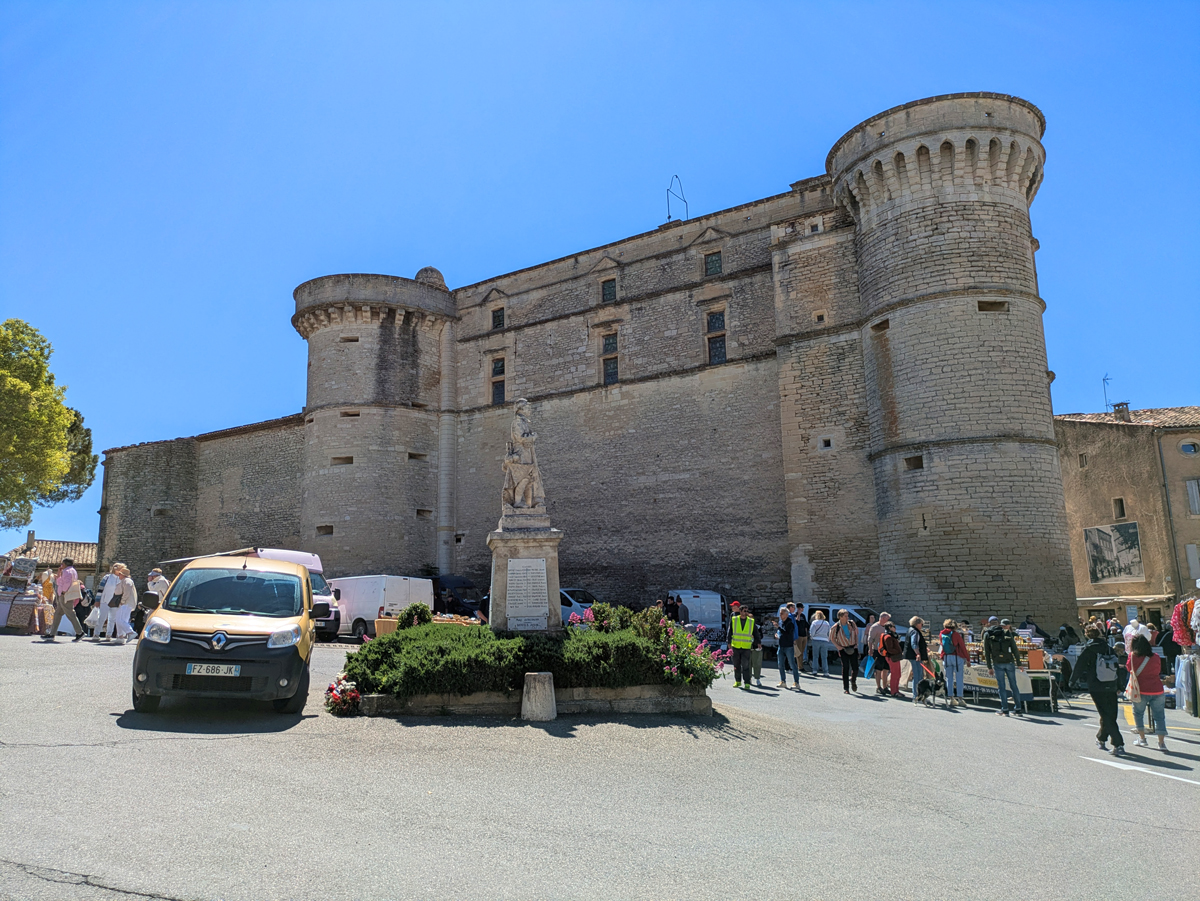 What to do in Gordes