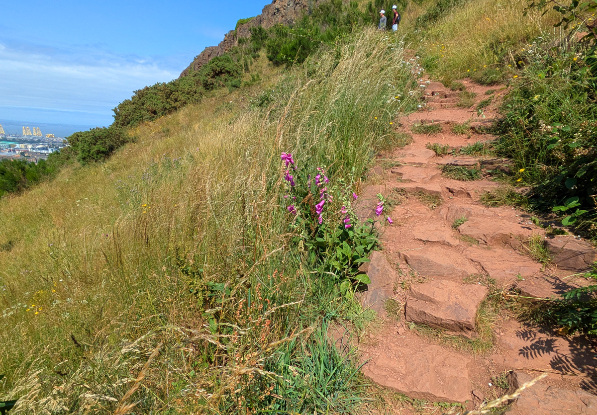 hiking Arthur's Seat Edinburgh