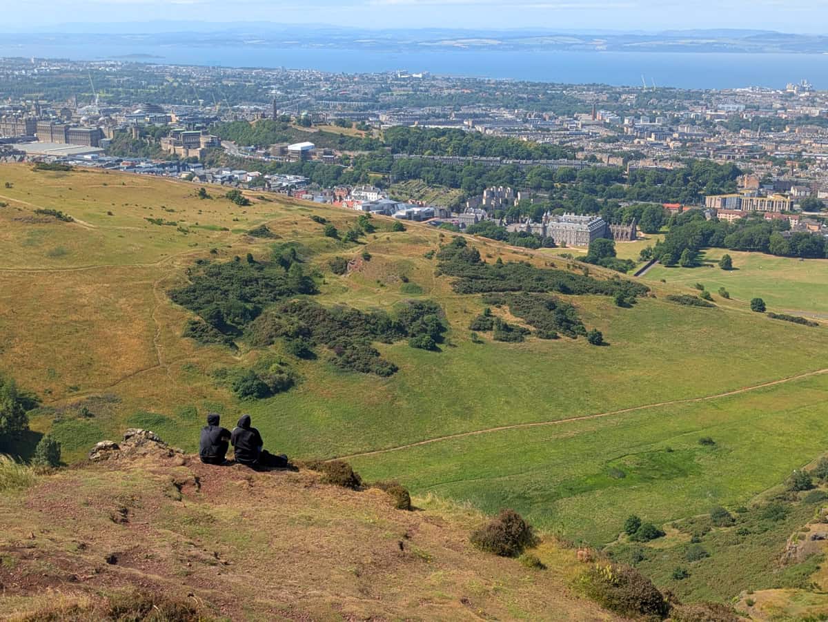 Edinburgh: a hike up to Arthur's Seat