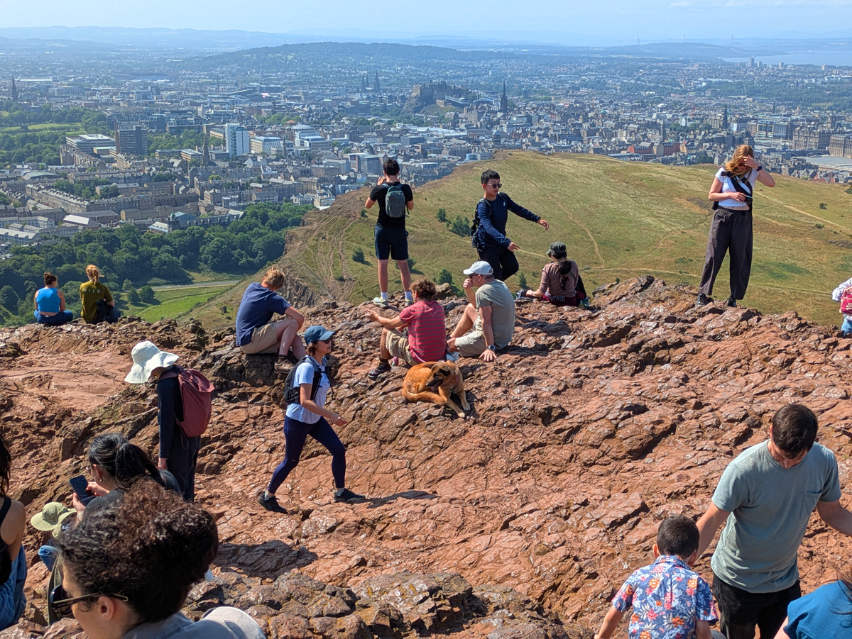 Edinburgh: a hike up to Arthur's Seat