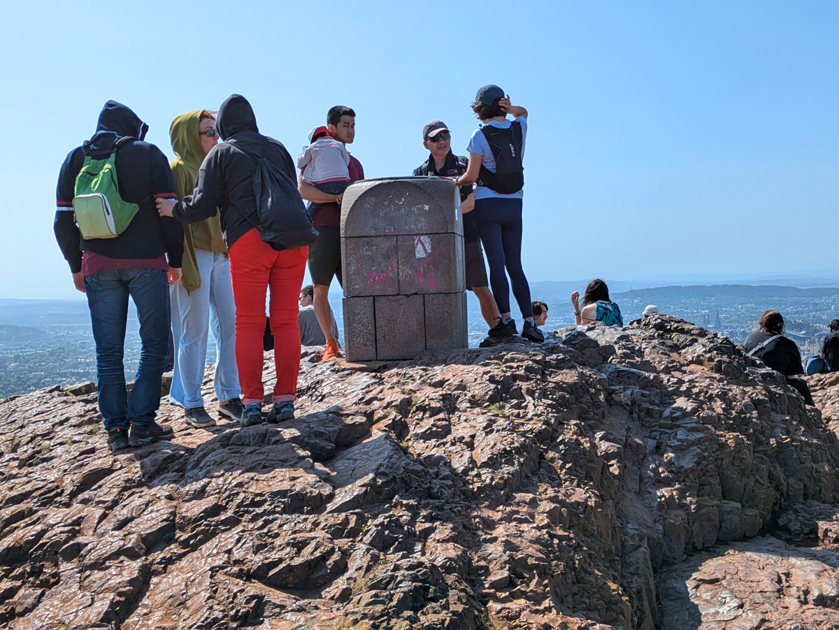 Edinburgh: a hike up to Arthur's Seat