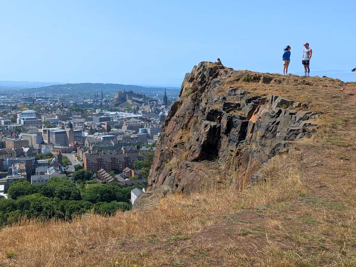 Edinburgh: a hike up to Arthur's Seat