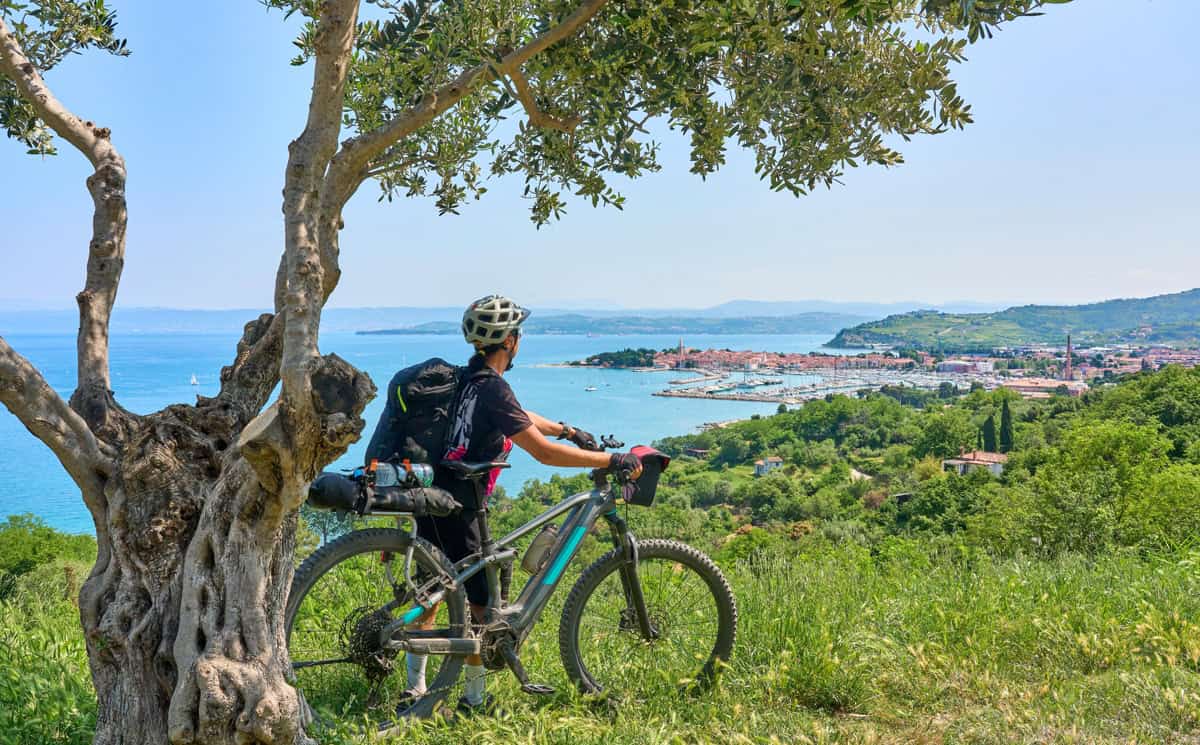 The Best Cycling Routes on the Croatian Coast
