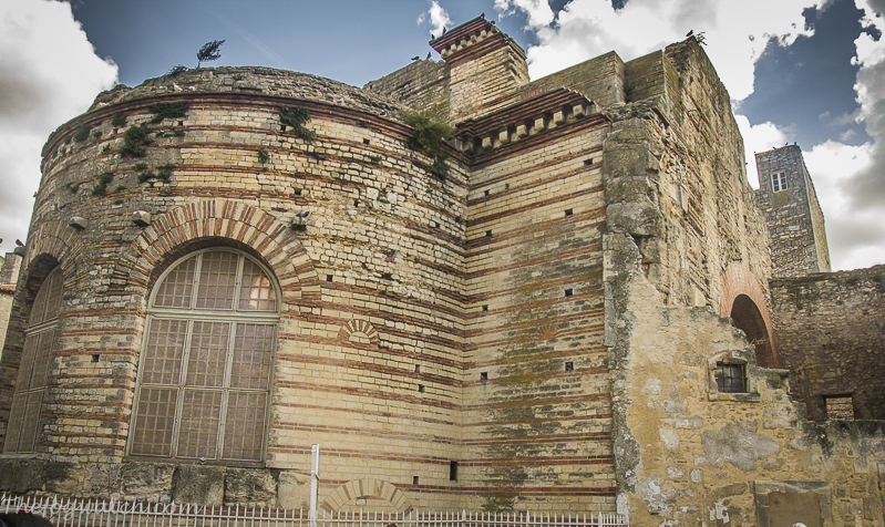 7 Things to See in Arles