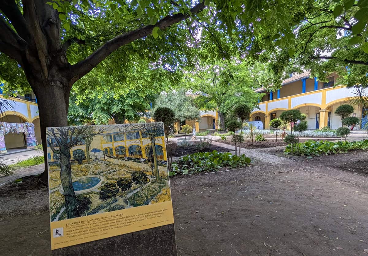 7 Things to See in Arles