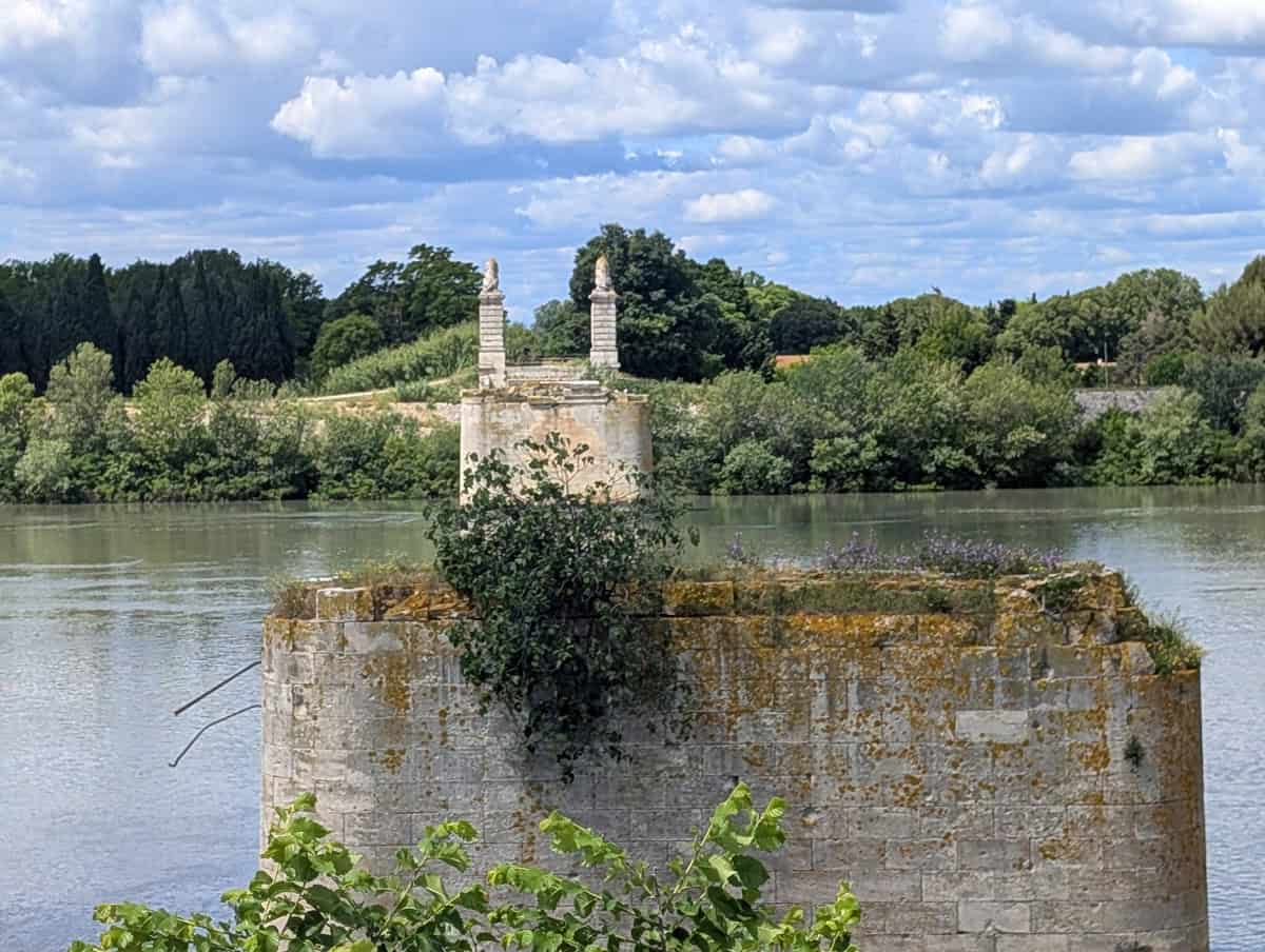 7 Things to See in Arles