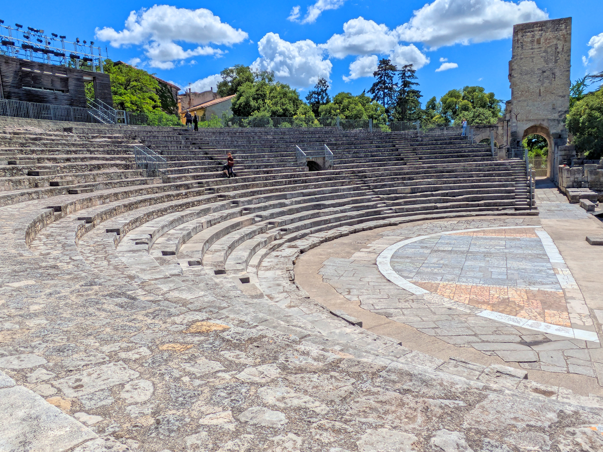 7 Things to See in Arles